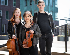 Chloe Piano Trio picture